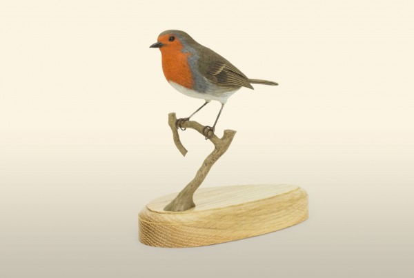 Robin left view bird wood carving by Feathercarver David Patrick-Brown